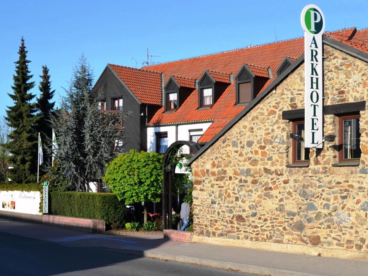 Park Hotel Prŭhonice Exterior foto