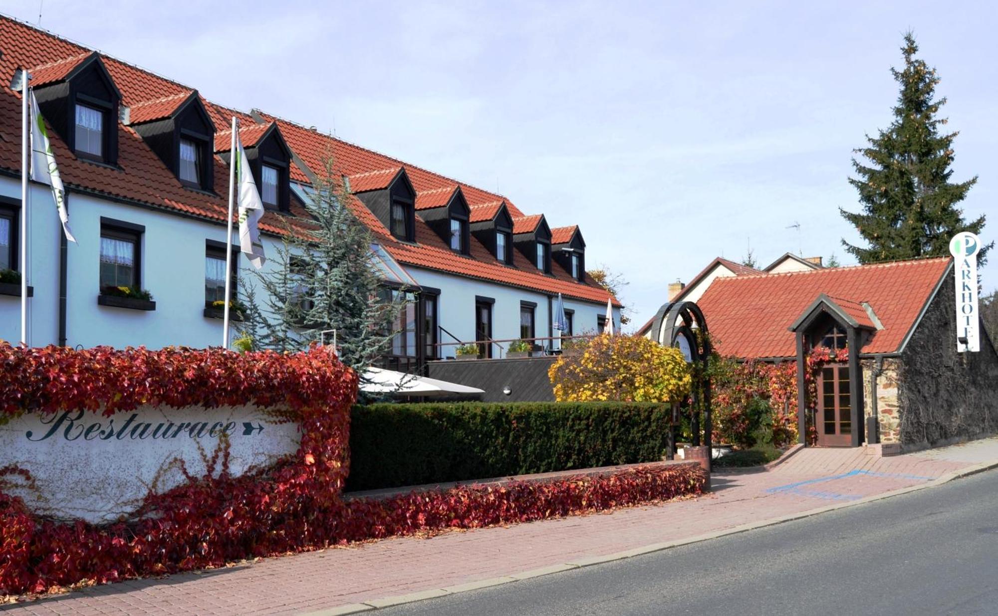 Park Hotel Prŭhonice Exterior foto